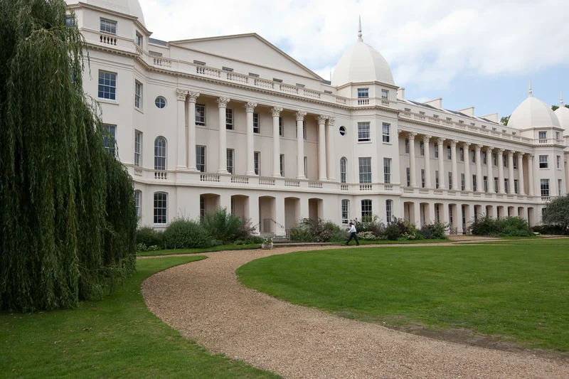 London School of Business and Finance